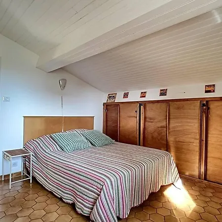 Appartement Farigoule Clim Wifi Acces Privatif Jardin Piscine Parking La Ciotat