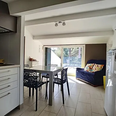 Appartement Farigoule Clim Wifi Acces Privatif Jardin Piscine Parking La Ciotat