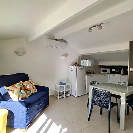 Farigoule Clim Wifi Acces Privatif Jardin Piscine Parking Appartement La Ciotat